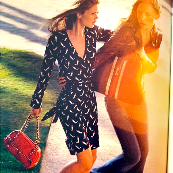 Vintage Gucci equestrian boot print wrap dress 40 from print ad - Picture 4 of 6